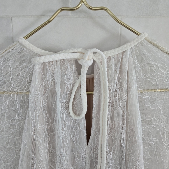 Alice + Olivia Delia Ruffled Lace Tunic Top Blouse White Sheer Mesh Bell Sleeve - Picture 9 of 10